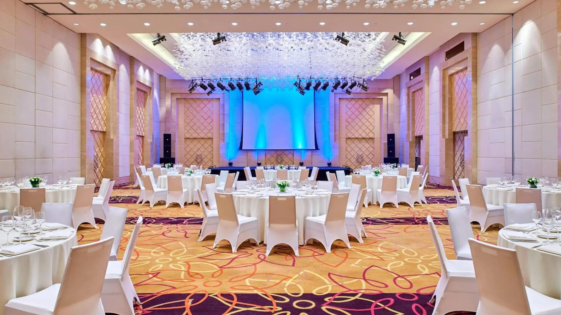 Sheraton Nha Trang Hotel & Spa 5*,  Vietnam
