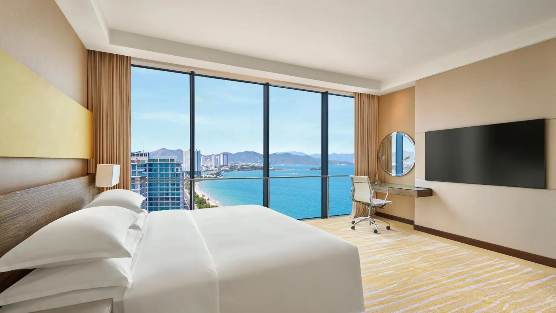 Sheraton Nha Trang Hotel & Spa וייטנאם