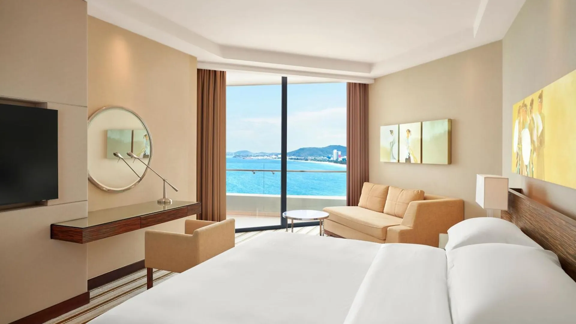 Sheraton Nha Trang Hotel & Spa 5*,