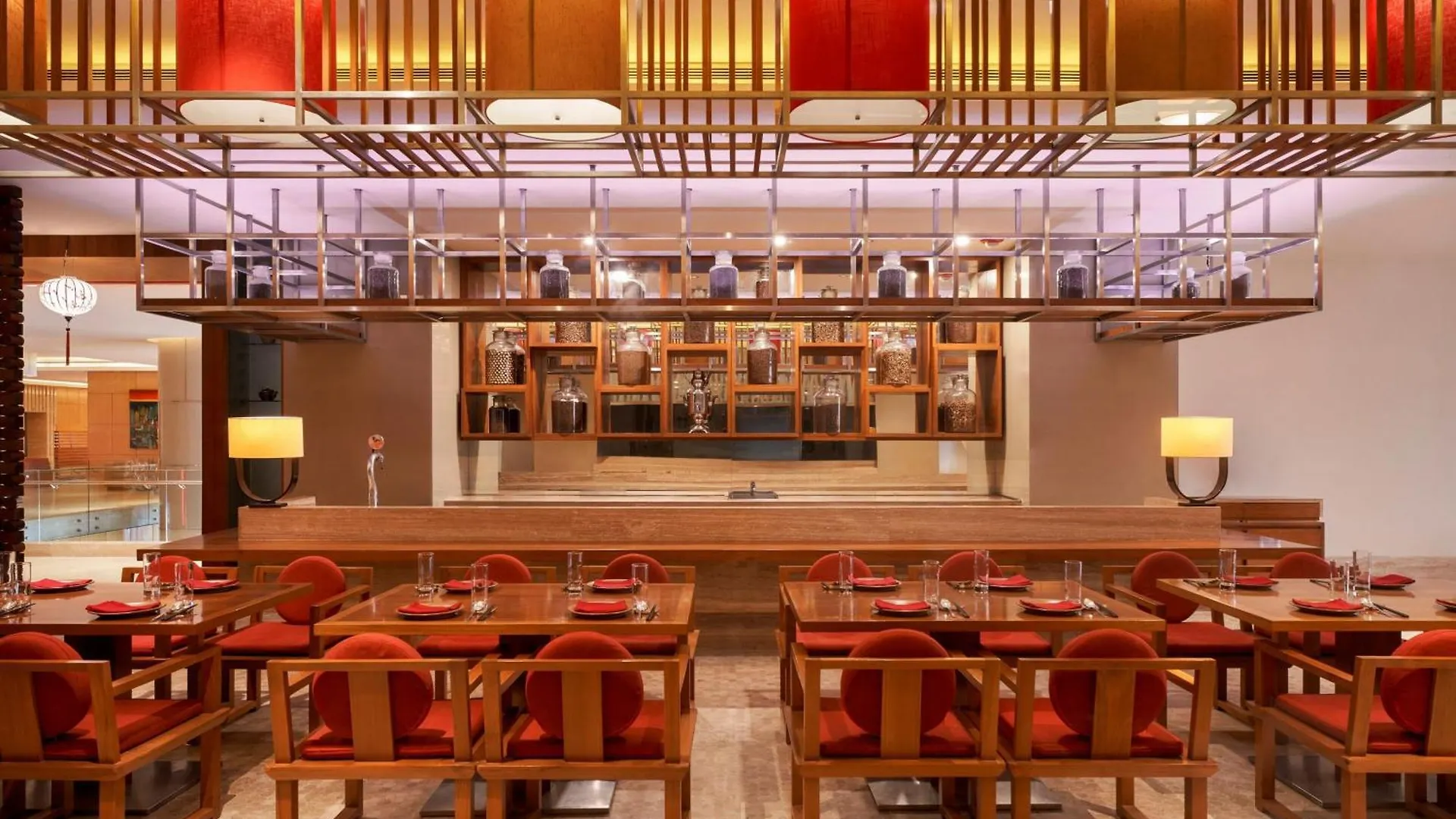 Sheraton Nha Trang Hotel & Spa 5*,