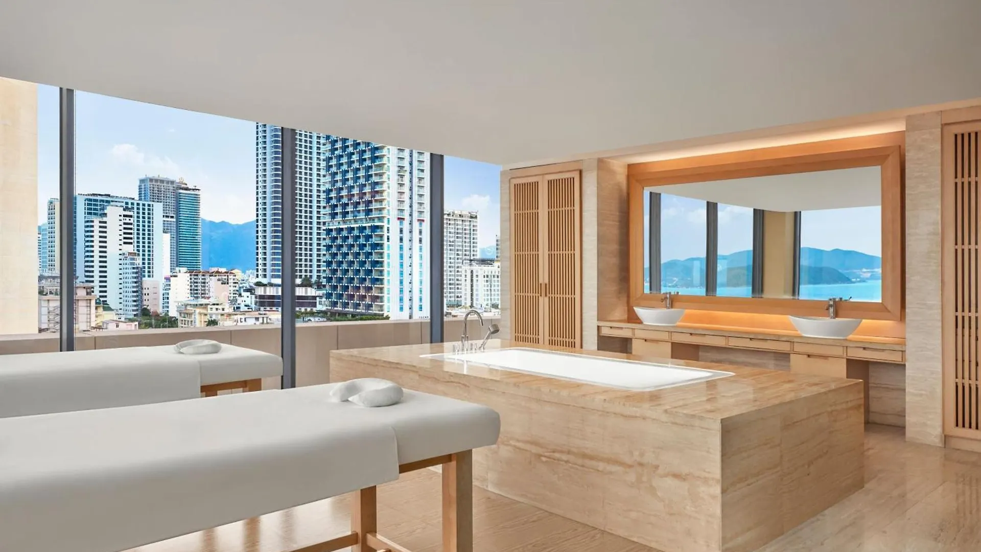 *****  Sheraton Nha Trang Hotel & Spa Vietnam