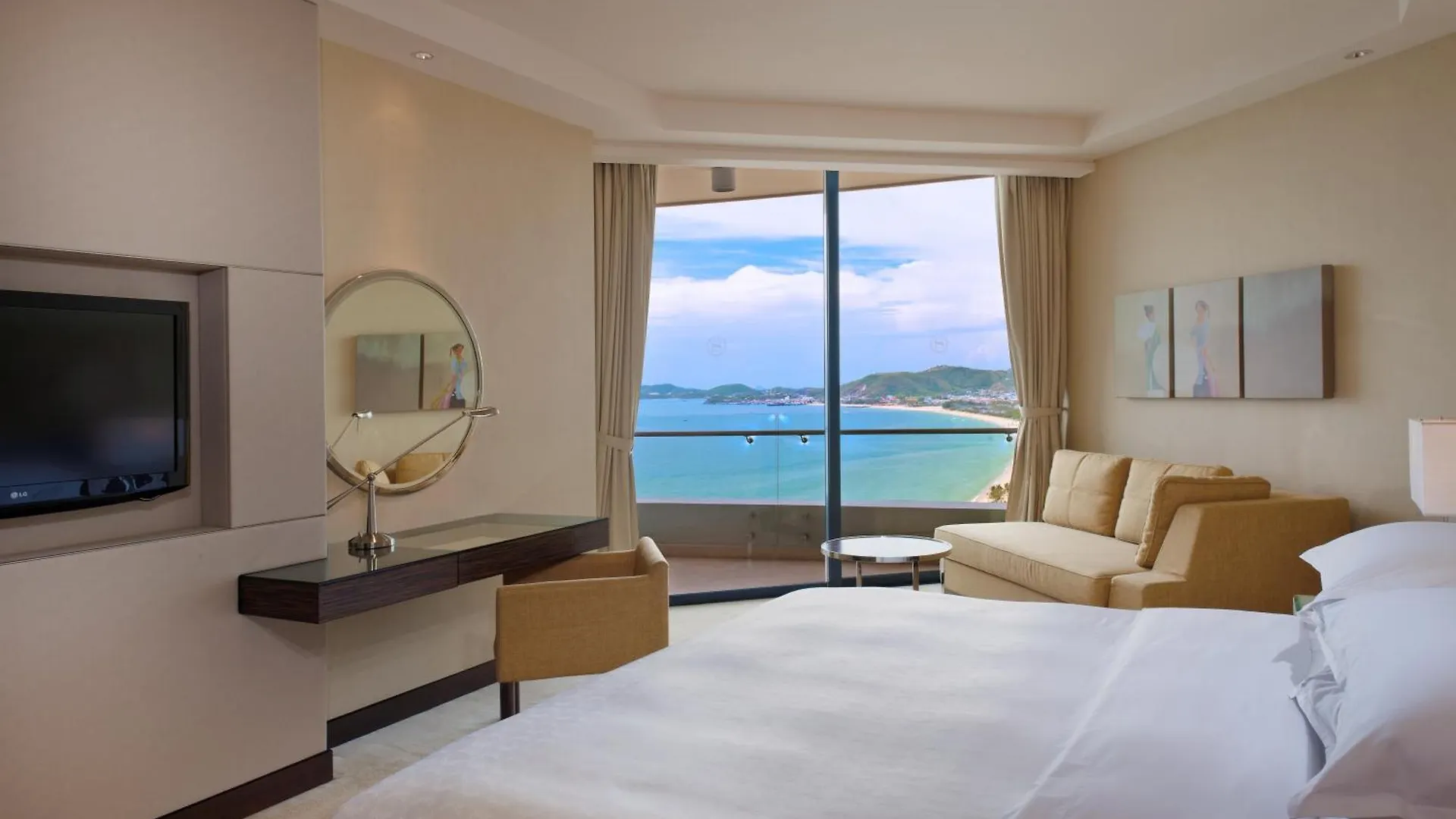 Sheraton Nha Trang Hotel & Spa 5*,